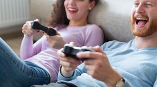 Como jogar videogame pode salvar seu relacionamento