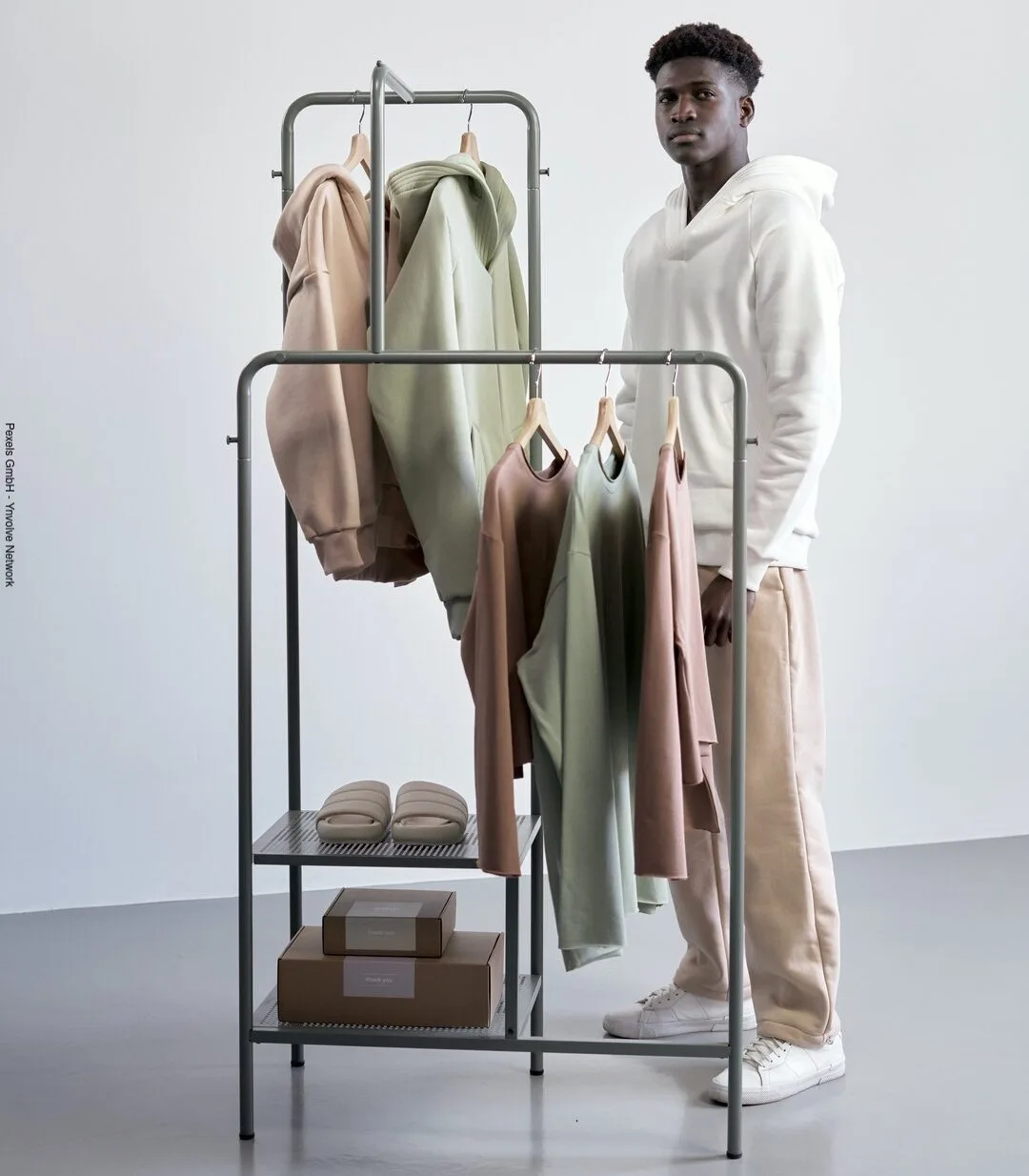 Armário Cápsula Masculino - Crédito: Pexels