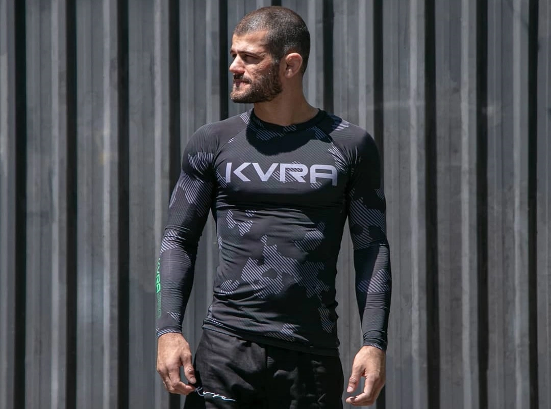 Moda Fitness masculina com desconto de até 40% na KVRA