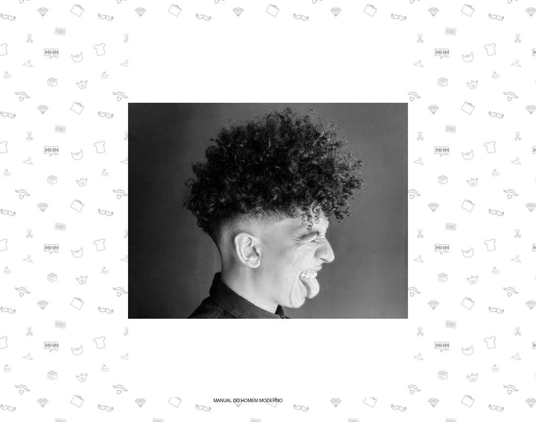 Cacheado com lateral raspada - Crédito: Reprodução