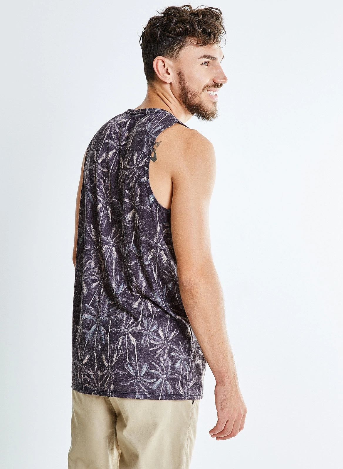 Moda Masculina: regatas masculinas para usar em 2019