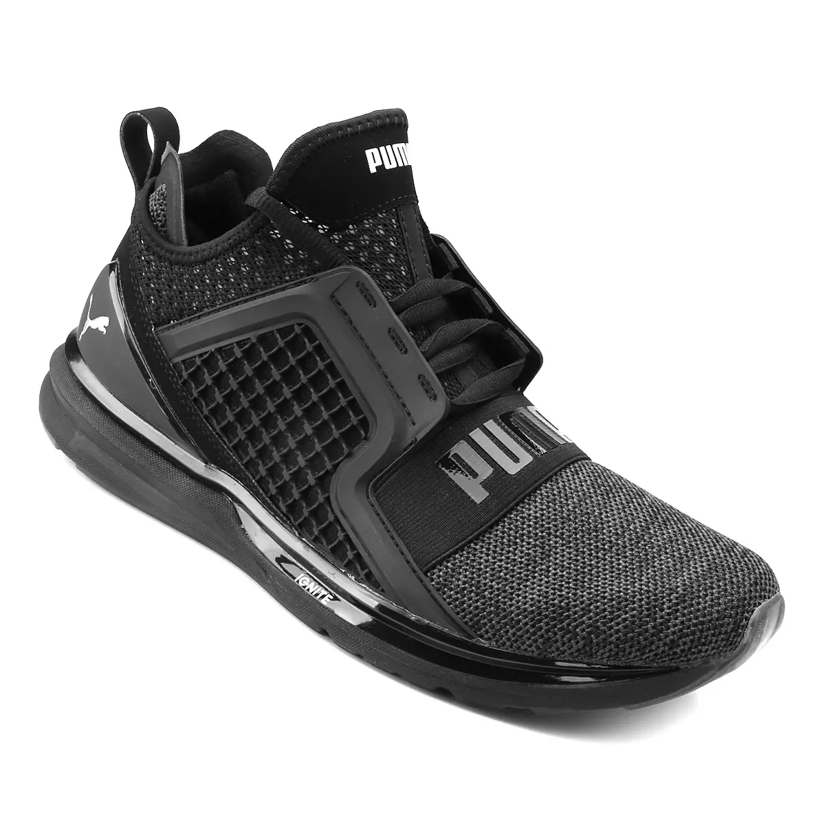 Tênis masculinos pretos que você precisa ter no armário!