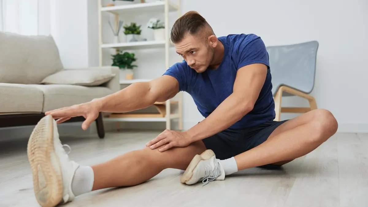 Homem se alongando | Envato Elements