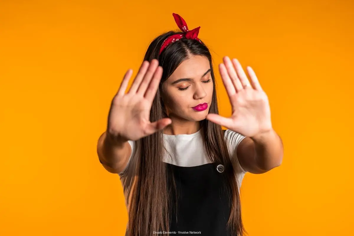 Regra de Ouro: Nunca enviar uma foto para alguém que não Pediu | Envato Elements