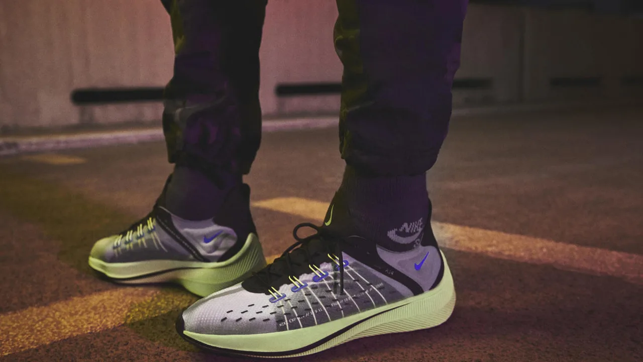 Tênis de corrida caros realmente melhoram seu desempenho, segundo a ciência