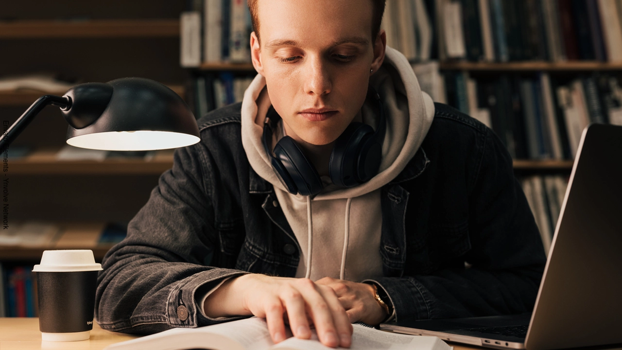 Livros para Entender as Intenções das Pessoas | Envato Elements