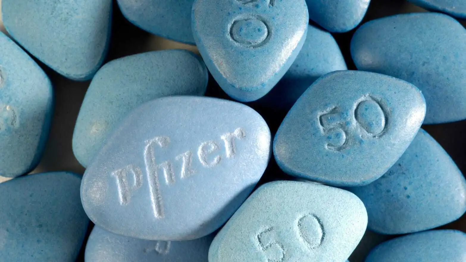 Perigos de tomar viagra antes dos 30 anos: pare de se drogar!