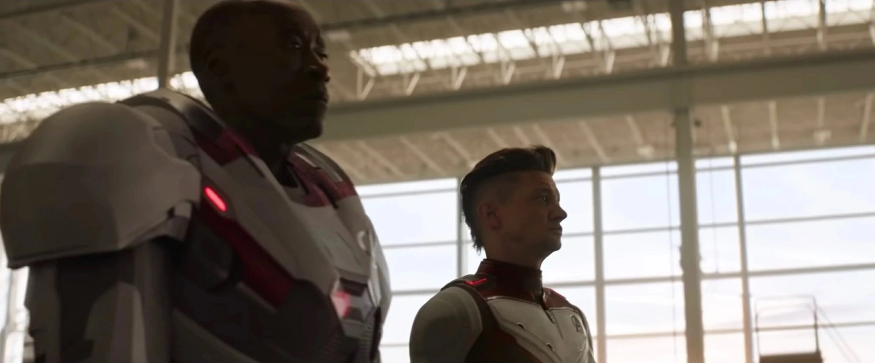 Conheça o novo corte de cabelo do Gavião Arqueiro!