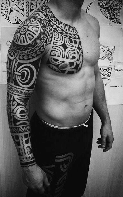 tatuagem maori braço