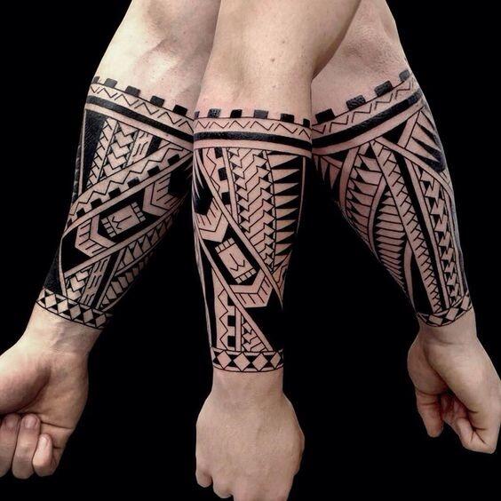 tatuagem maori antebraço