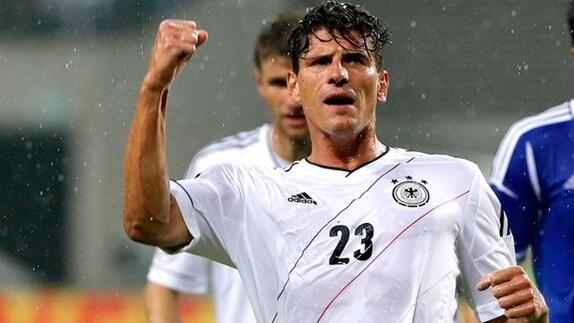 (Super) Mario Gomez, jogador de futebol da Alemanhã