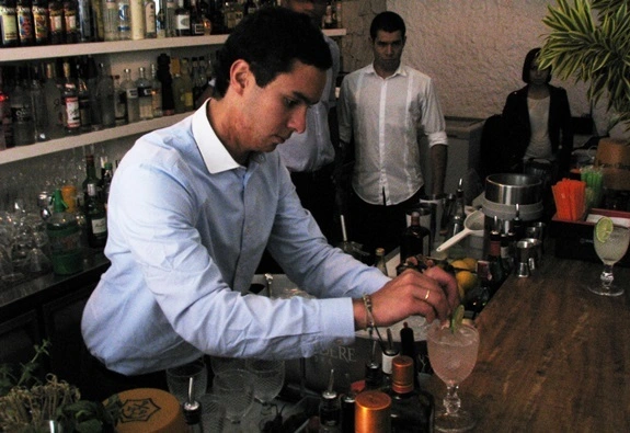 Drinks Cointreau Fizz 4