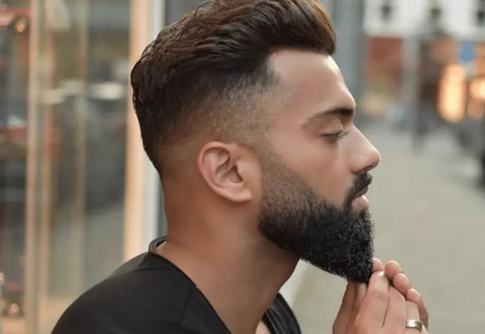 Barbas em alta para 2022: Barba reta