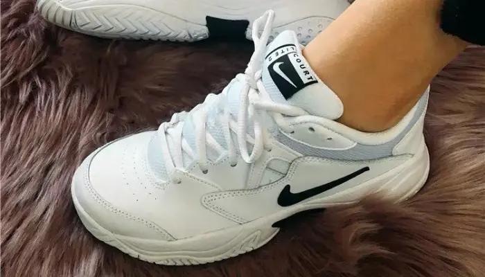 tênis brancos da Nike