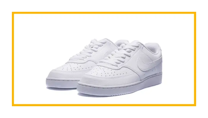 tênis masculinos brancos