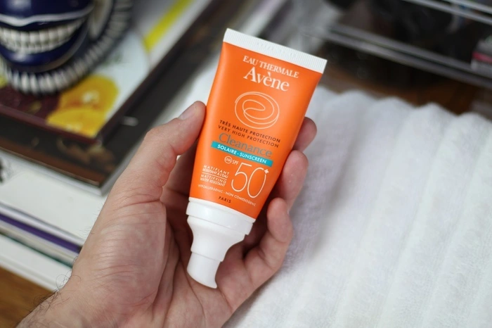 Protetor facial Cleanance Avéne