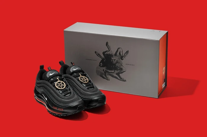 Detalhes do Nike Air Max 97 Satan Shoes, que rendeu processo à marca