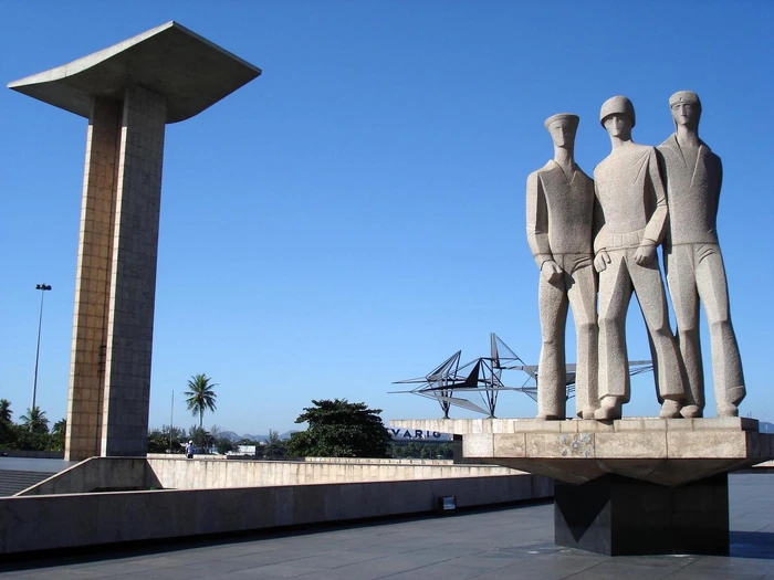 Monumento os pracinhas do exército brasileiro que morreram na Segunda Guerra Mundial