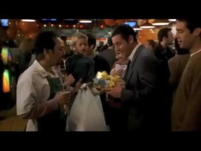 Cena do filme "O Paizão" que se passa no restaurante