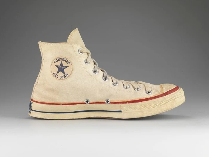 O tênis Converse All Star branco usado na Olimpíada de 1936