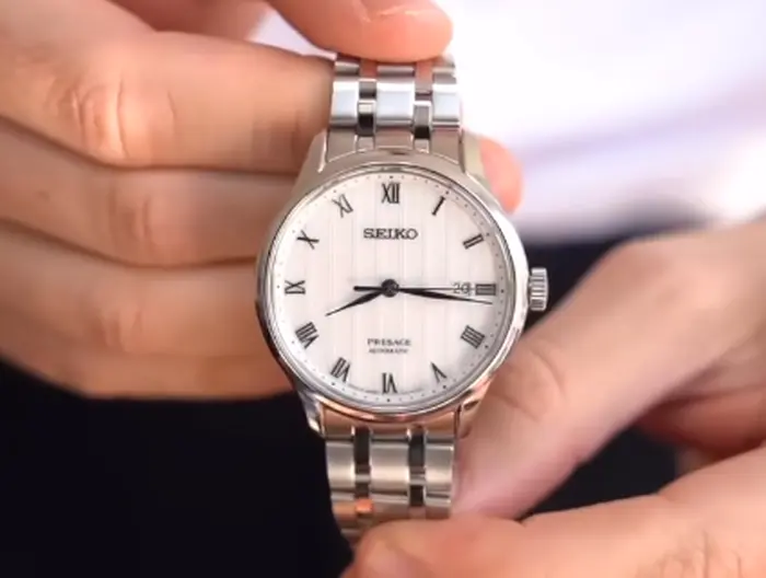 Acessórios discretos - Old Money | Instagram @menwithclass