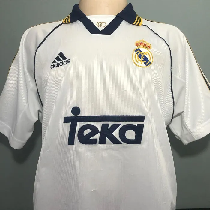 O Brechó dos Mantos é um perfil que vale a pena conhecer