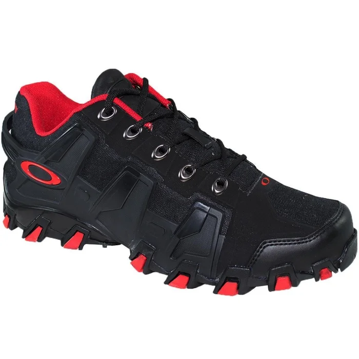 Oakley Hardshell, um dos tradicionais tênis do funk