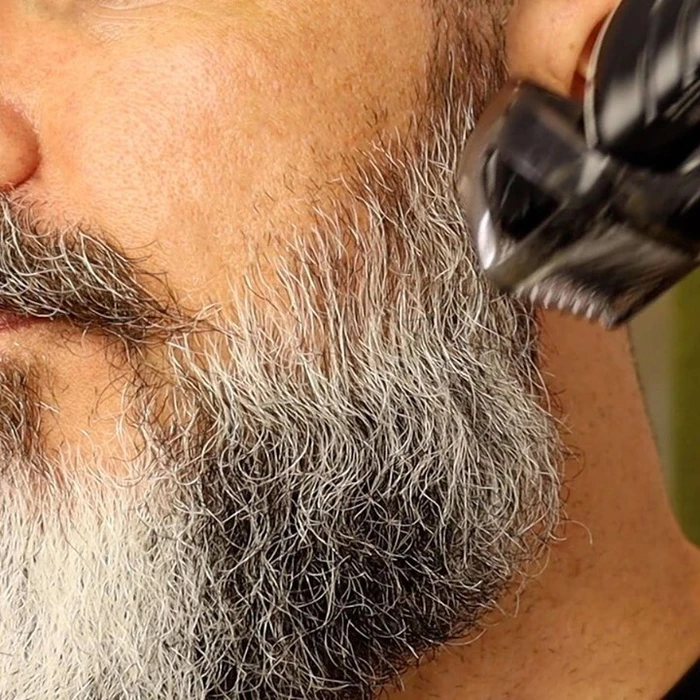 Aparar a barba é uma prática de autocuidado