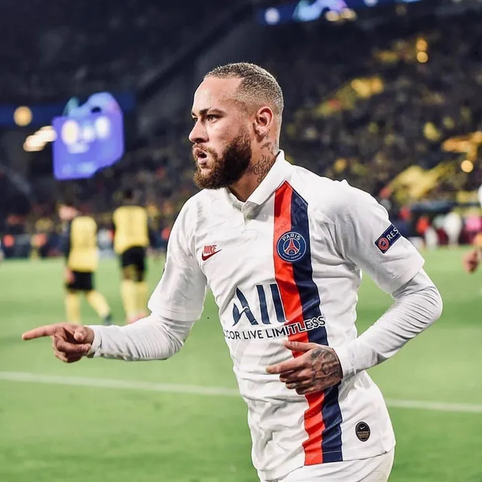 Neymar com fade no cabelo