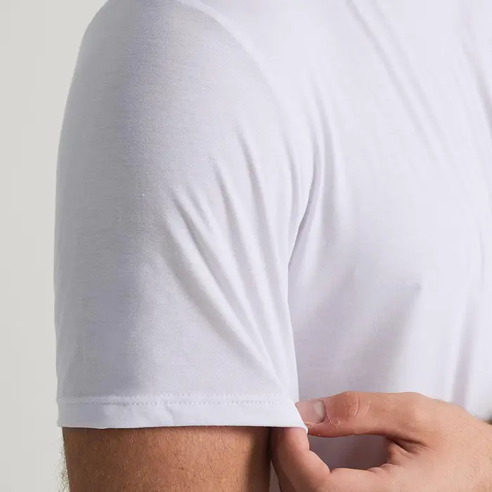 Mau cheiro na roupa de baixo? A T-Shirt da Insider pode resolver o problema