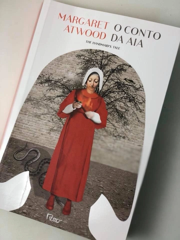 Livros que todo mundo deveria ler mas que você continua enrolando pra começar!