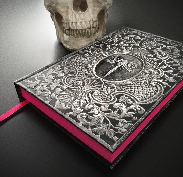 Os melhores livros de terror da DarkSide que você precisa ler - e ter na estante!