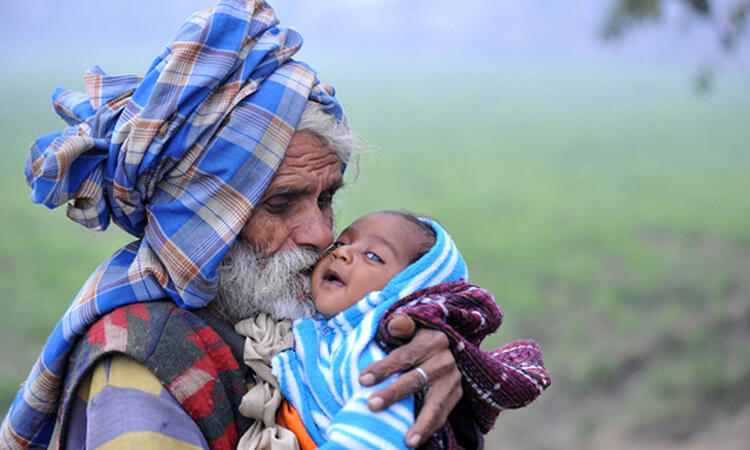 Agricultor indiano Ramjit Raghav teve filho aos 96 anos