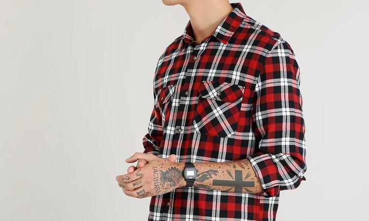 20 camisas masculinas por menos de R$100 para você comprar agora mesmo!