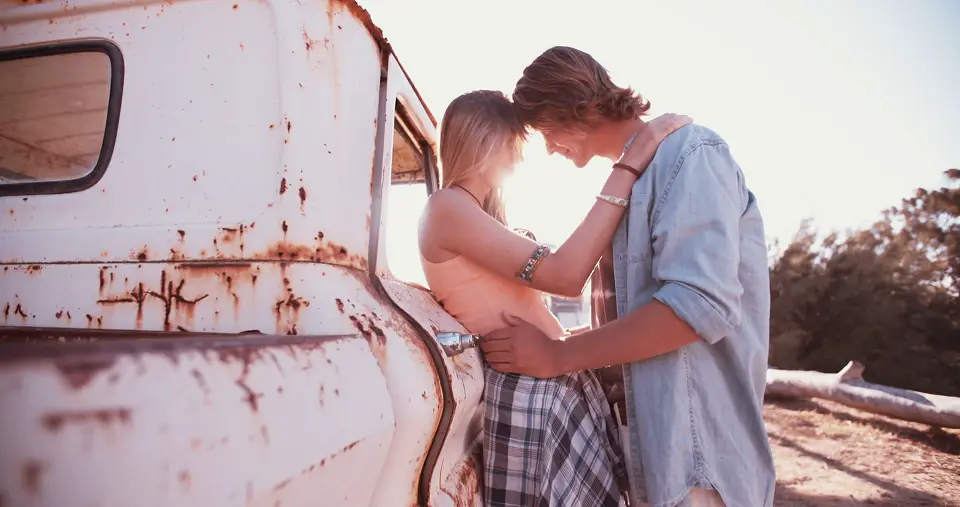 Sexo na adolescência: um guia para você NÃO aprender a transar com pornografia